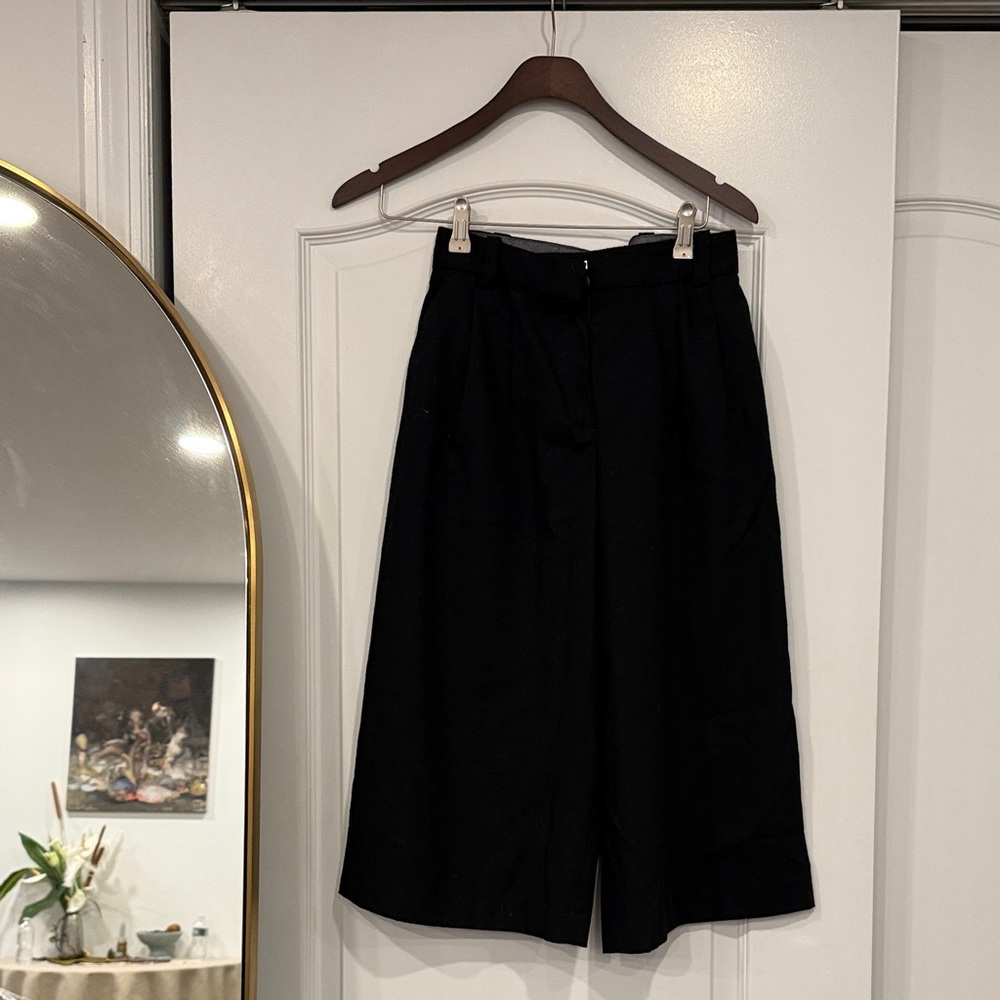Massimo Dutti Elegant Black Trousers